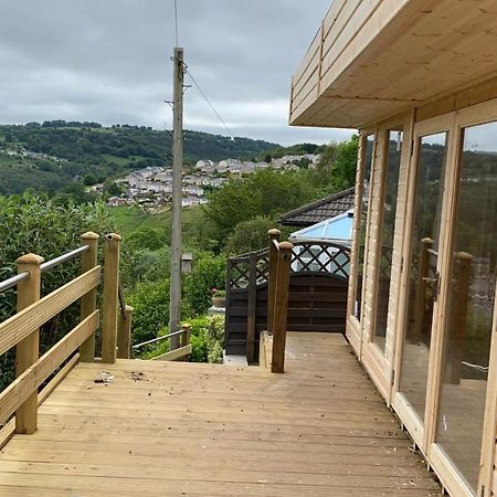 הוילה Abertillery The Crest Hillside Retreat With Hot Tub מראה חיצוני תמונה